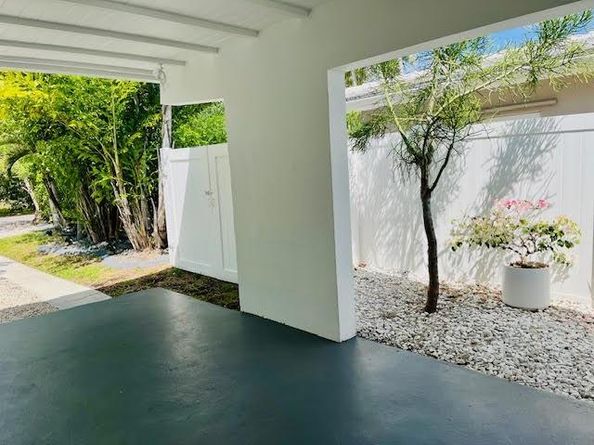 1910 NE 17th Ter, Fort Lauderdale FL 33305