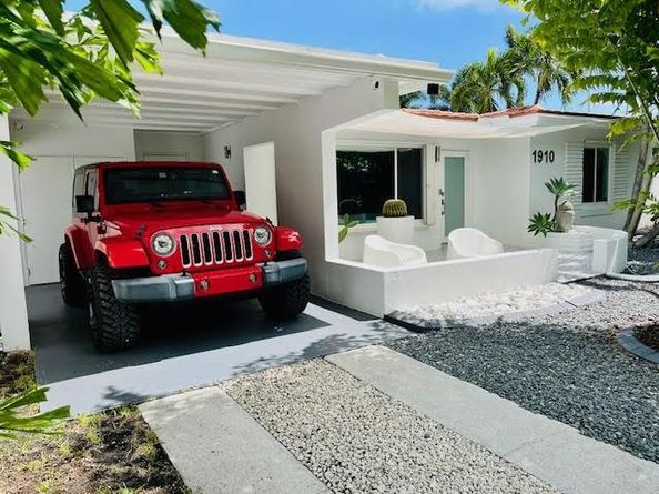 1910 NE 17th Ter, Fort Lauderdale FL 33305