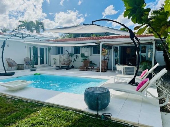 1910 NE 17th Ter, Fort Lauderdale FL 33305
