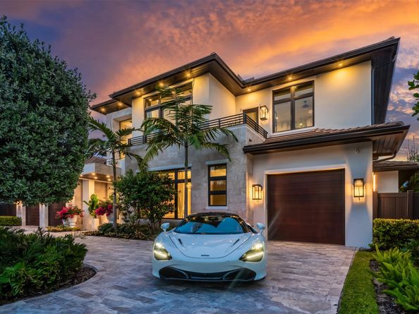 70 Isla Bahia Dr, Fort Lauderdale FL 33316