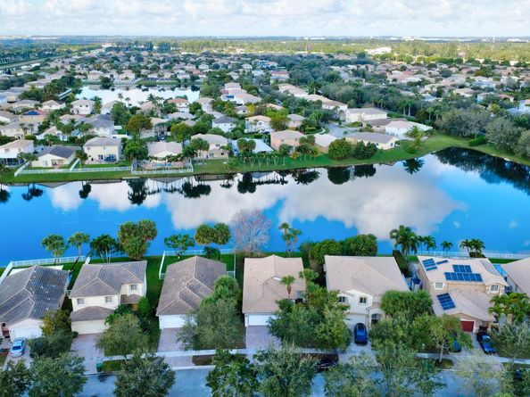 4558 SW 125th Ln, Miramar FL 33027