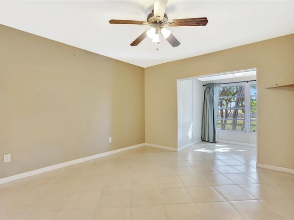 7290 NW 1st St 205, Margate FL 33063