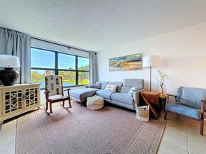 2311 S Cypress Bend Dr 319, Pompano Beach FL 33069
