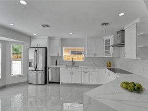 2363 SE 15th St, Pompano Beach FL 33062