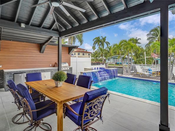 2363 SE 15th St, Pompano Beach FL 33062