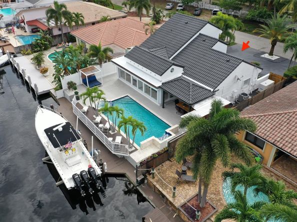 2363 SE 15th St, Pompano Beach FL 33062