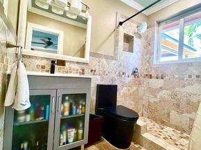 4000 NE 16th Avenue, Oakland Park FL 33334
