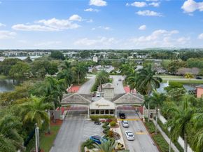 2710 Nassau Bnd B1, Coconut Creek FL 33066