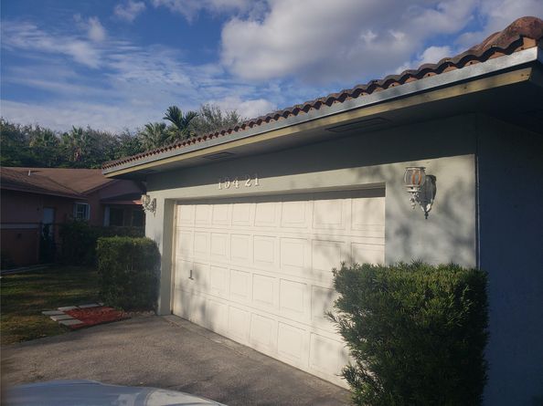 19421 NW 18th Ct, Miami Gardens FL 33056
