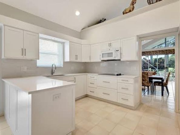 11917 Fountainside Cir, Boynton Beach FL 33437