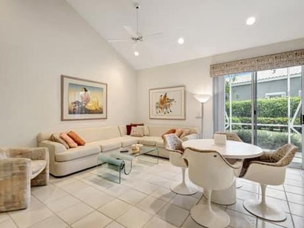 11917 Fountainside Cir, Boynton Beach FL 33437