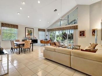 11917 Fountainside Cir