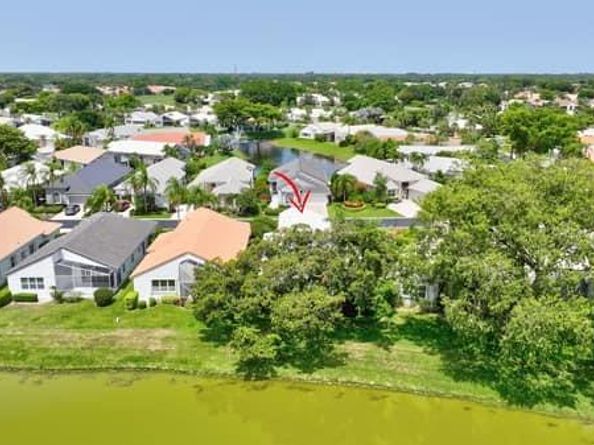 11917 Fountainside Cir, Boynton Beach FL 33437