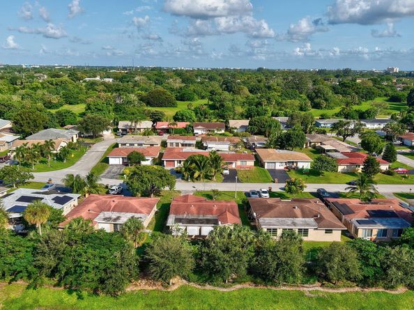 4741 NW 13th Avenue, Deerfield Beach FL 33064