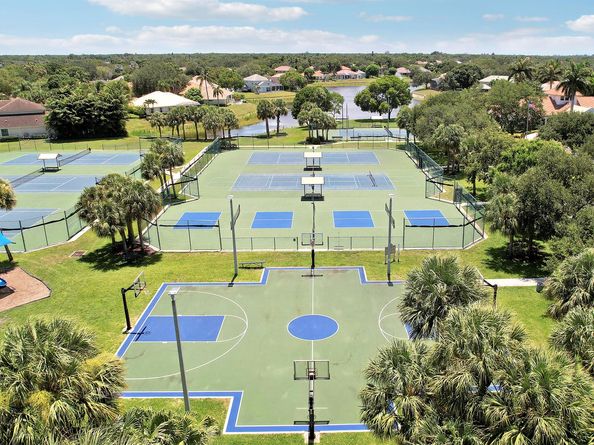 496 Peacock Lane N, Jupiter FL 33458
