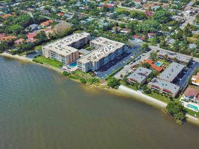 1516 S Lakeside Drive 205, Lake Worth Beach FL 33460