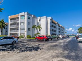 1516 S Lakeside Drive 205, Lake Worth Beach FL 33460