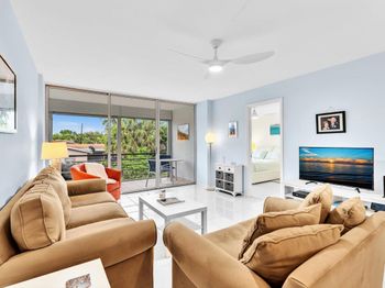 109 Royal Park Dr