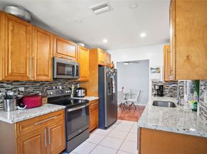 5709 NW 81 Ave, Tamarac FL 33321