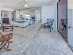 896 N Federal Highway 324, Lantana FL 33462