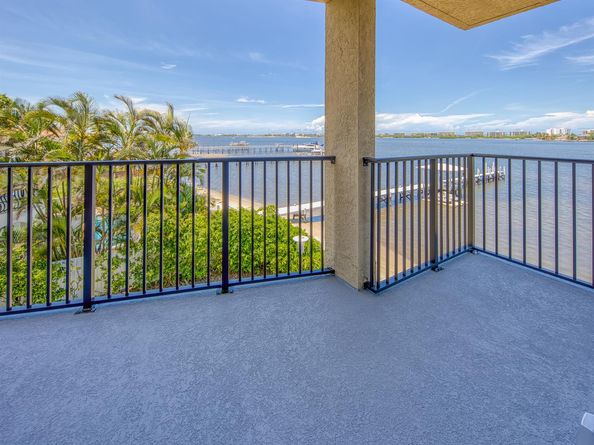 896 N Federal Highway 324, Lantana FL 33462