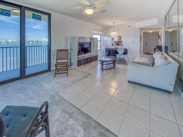 896 N Federal Highway 324, Lantana FL 33462