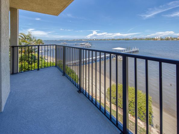 896 N Federal Highway 324, Lantana FL 33462