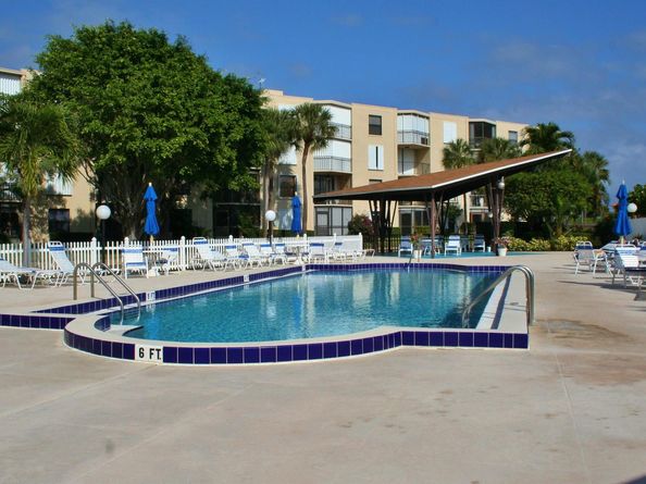 896 N Federal Highway 324, Lantana FL 33462