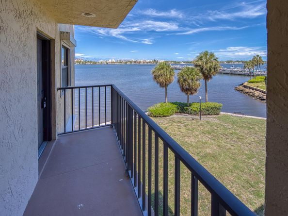 896 N Federal Highway 324, Lantana FL 33462
