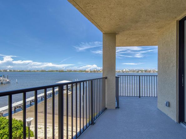 896 N Federal Highway 324, Lantana FL 33462