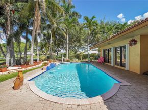 1581 NW 100th Way, Plantation FL 33322