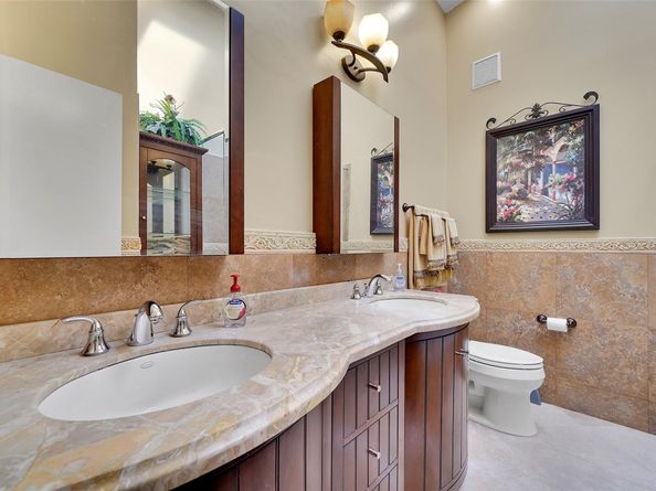 1581 NW 100th Way, Plantation FL 33322