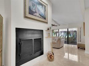1581 NW 100th Way, Plantation FL 33322