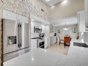 1581 NW 100th Way, Plantation FL 33322