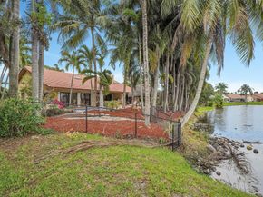 1581 NW 100th Way, Plantation FL 33322