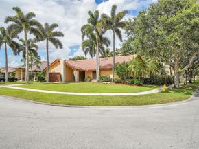 1581 NW 100th Way, Plantation FL 33322