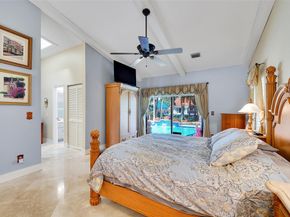 1581 NW 100th Way, Plantation FL 33322