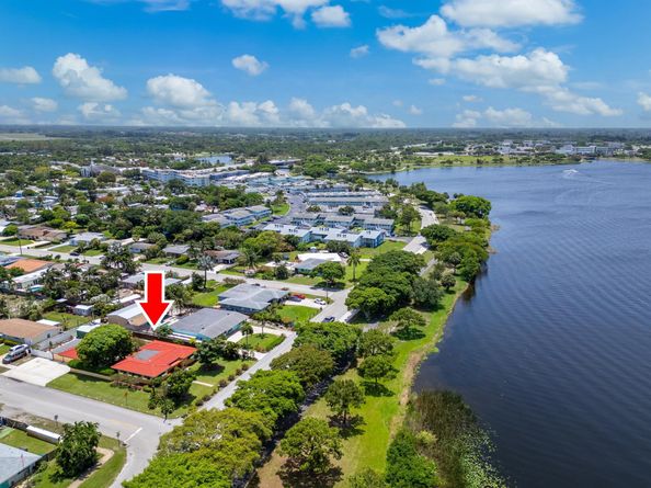 1802 Lake Osborne Drive, Lake Worth Beach FL 33461