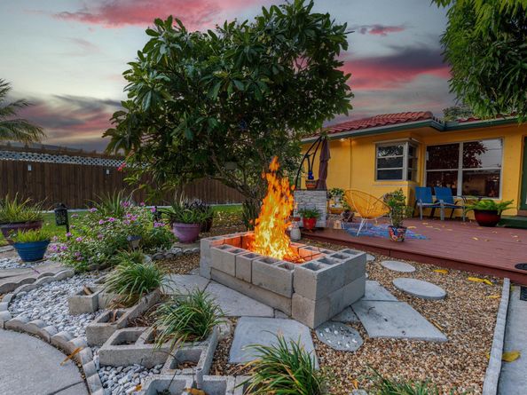 1802 Lake Osborne Drive, Lake Worth Beach FL 33461
