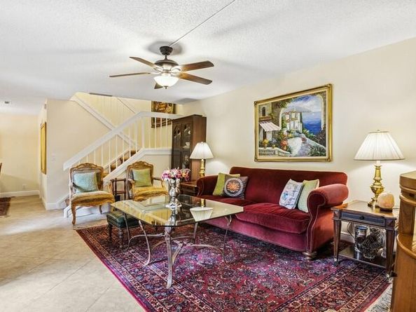 7 Atrium Circle D, Atlantis FL 33462