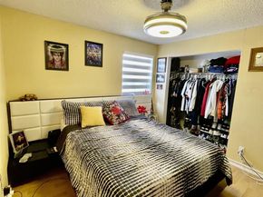 1960 NW 188th Ave, Pembroke Pines FL 33029