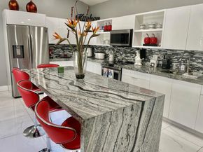 1960 NW 188th Ave, Pembroke Pines FL 33029