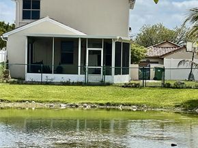 1960 NW 188th Ave, Pembroke Pines FL 33029