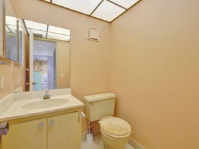 3301 NW 47th Terrace 410, Lauderdale Lakes FL 33319