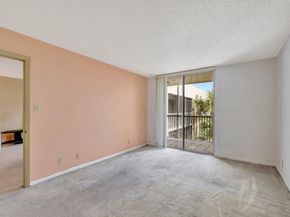 3301 NW 47th Terrace 410, Lauderdale Lakes FL 33319