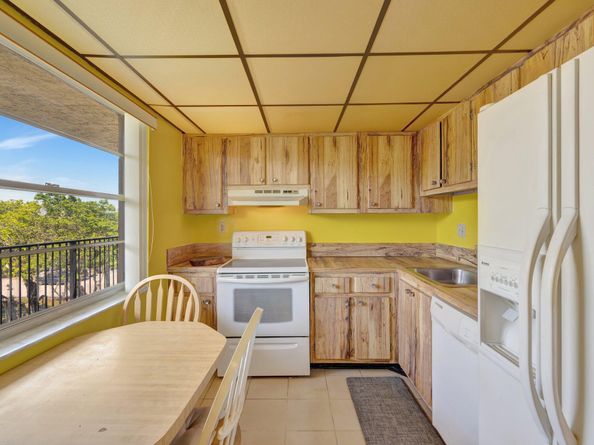 3301 NW 47th Terrace 410, Lauderdale Lakes FL 33319