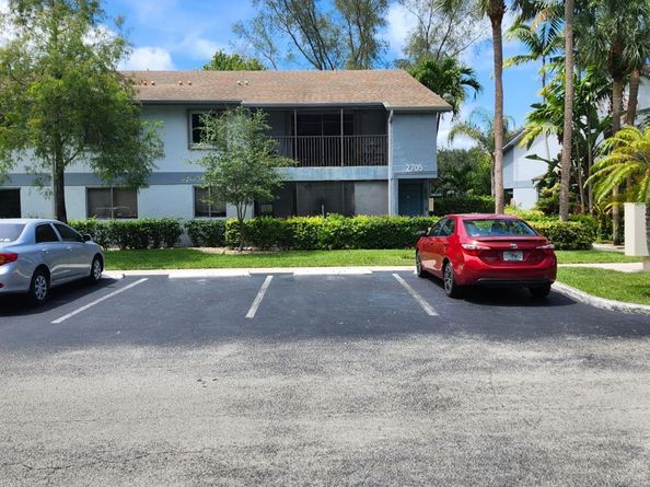 2705 S Oakland Forest Dr 102, Oakland Park FL 33309