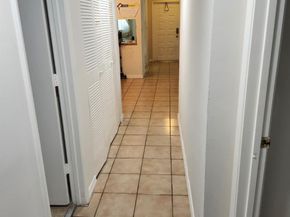 2705 S Oakland Forest Dr 102, Oakland Park FL 33309