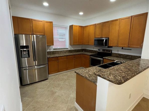 1033 NE 17th Way 605, Fort Lauderdale FL 33304