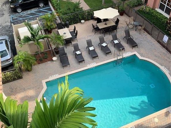 1033 NE 17th Way 605, Fort Lauderdale FL 33304